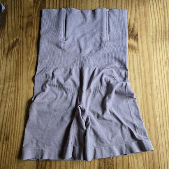 Shapewear OnCore High Waisted Body Sculpting Shorts Undergarment Slimming Size L - Picture 5 of 5